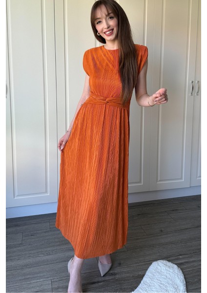 Vatkalı Krinkıl Midi Bel Detaylı Turuncu Elbise