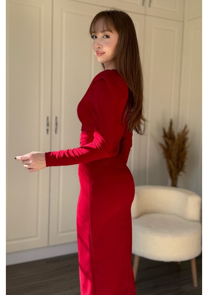 Vatkalı Beli Drapeli Önü Yırtmaçlı Midi Kırmızı Elbise