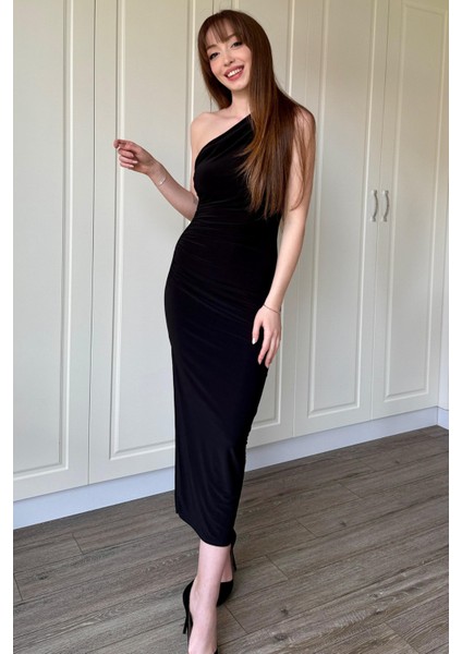 Drapeli Tek Omuz Siyah Midi Elbise fiyatları