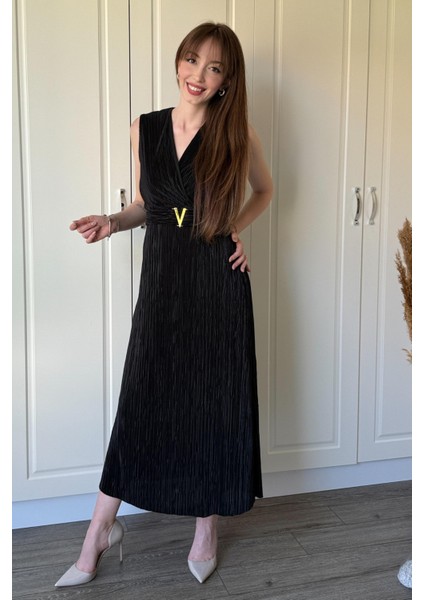 Kruvaze Yaka Krinkıl Midi Tokalı Siyah Elbise modelleri