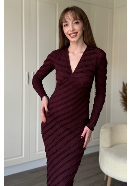 Fırfırlı V Yaka Mor Midi Elbise