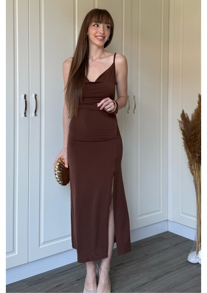 Sandy Kumaş Degaje Yaka Kahverengi Uzun Elbise