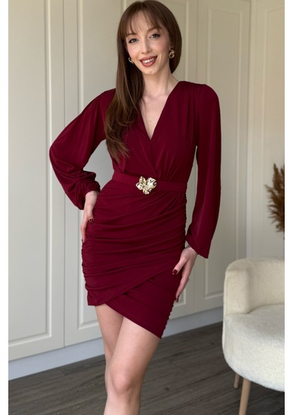 Balon Uzun Kollu Aksesuar Detaylı Kemerli Mini V Yaka Bordo Elbise fırsatları