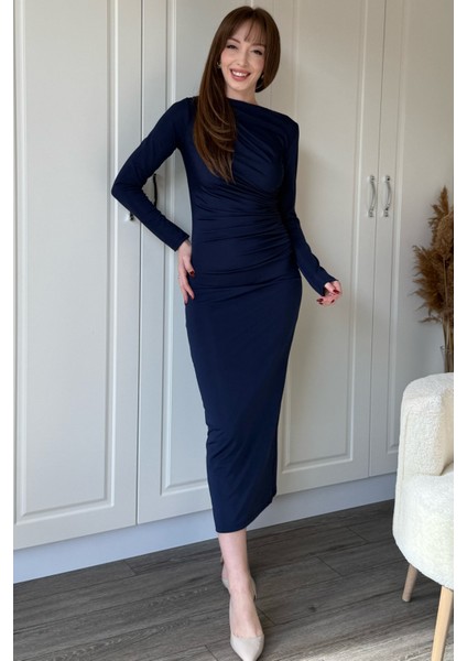 Zarif Drapeli Uzun Kollu Midi Lacivert Elbise