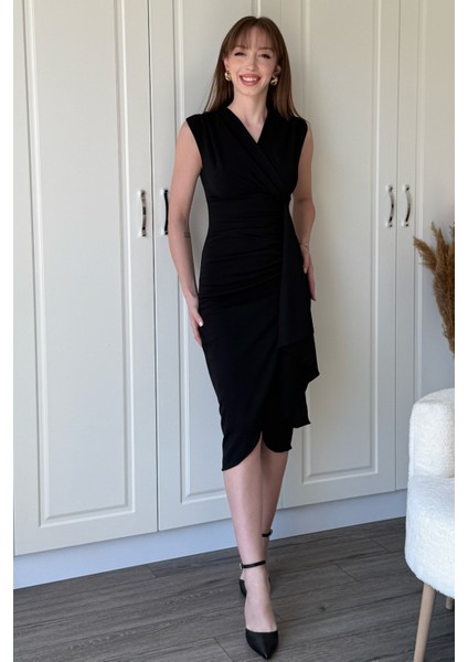 Fırfır Detaylı Kruvaze Yaka Midi Siyah Elbise indirimleri