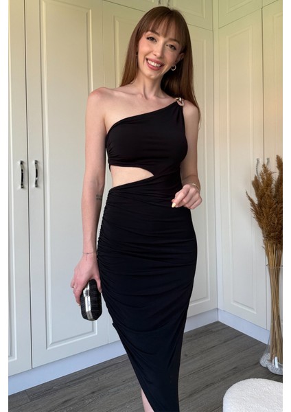 Tek Omuz Bel Detaylı Sandy Kumaş Yırtmaçlı Elbise