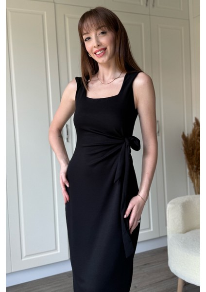 Yandan Bağlamalı Modal Askılı Siyah Elbise