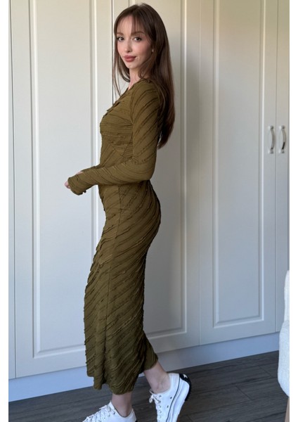 Fırfırlı V Yaka Haki Midi Elbise fırsatları