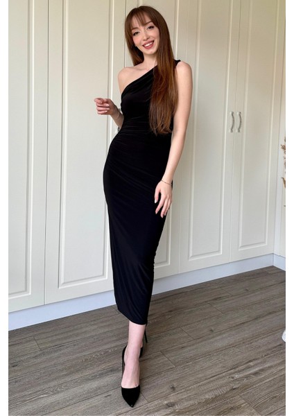 Drapeli Tek Omuz Siyah Midi Elbise