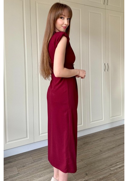 Kruvaze Yaka Vatkalı Incili Bordo Elbise modelleri