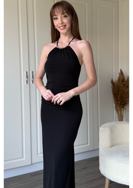 Boyundan Bağlamalı Sırt Detaylı Yırtmaçlı Drapeli Siyah Elbise modelleri