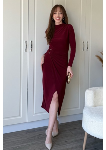Aksesuar Detaylı Boyunlu Midi Bordo Elbise indirimleri
