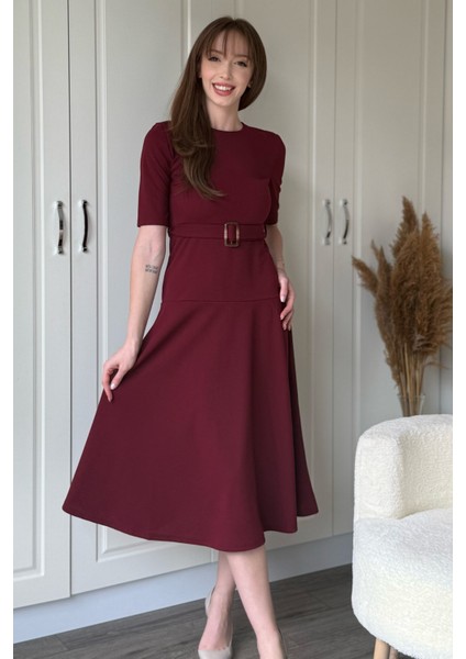 Kısa Kollu Kemerli Etekleri Volanlı Midi Bordo Elbise fırsatları
