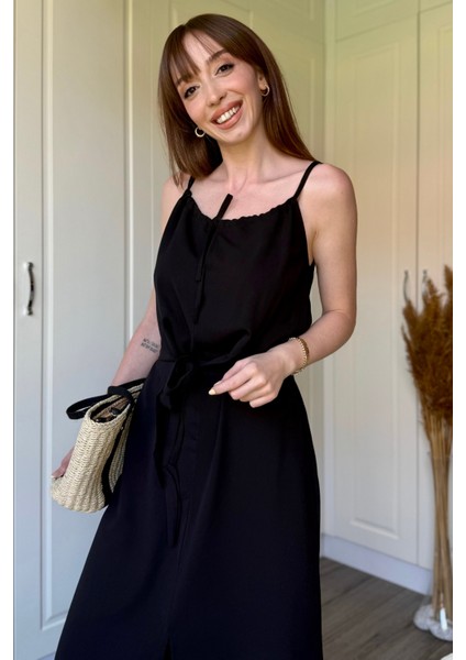 Önden Yırtmaçlı Viskon Siyah Elbise