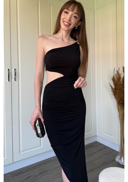 Tek Omuz Bel Detaylı Sandy Kumaş Yırtmaçlı Elbise