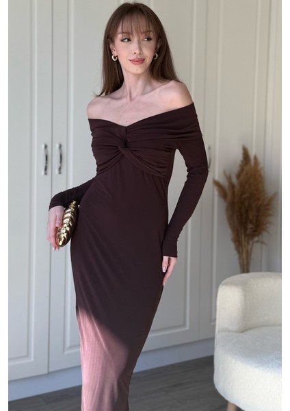 Omuz Detaylı Vücudu Saran Midi Kahverengi Elbise modelleri