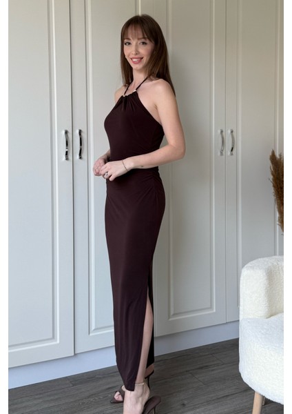 Boyundan Bağlamalı Sırt Detaylı Yırtmaçlı Drapeli Kahverengi Elbise fiyatları