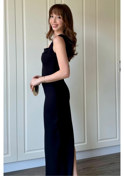 Siyah Askılı Maxi Elbise