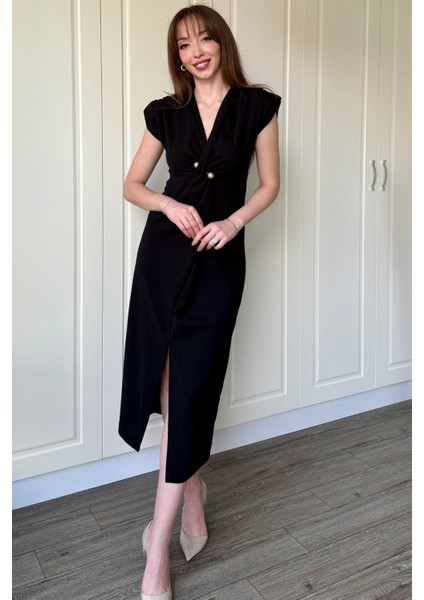 Kruvaze Yaka Vatkalı Incili Siyah Elbise indirimleri