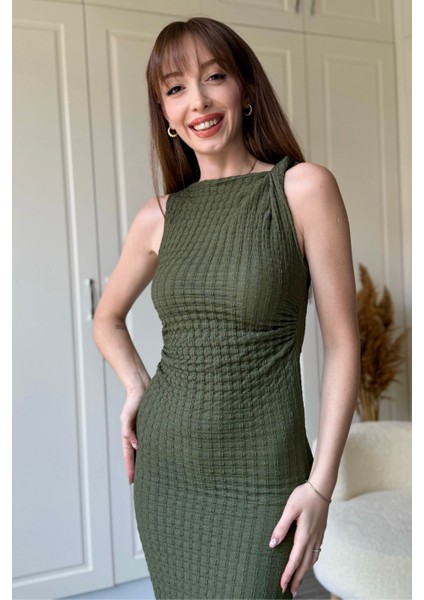 Gofre Kumaş Kolsuz Midi Haki Drapeli Elbise