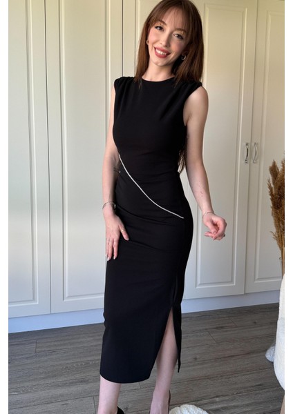 Drapeli Taş Detaylı Yırtmaçlı Midi Siyah Elbise indirimleri