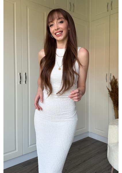 Gofre Kumaş Beyaz Midi Elbise fırsatları