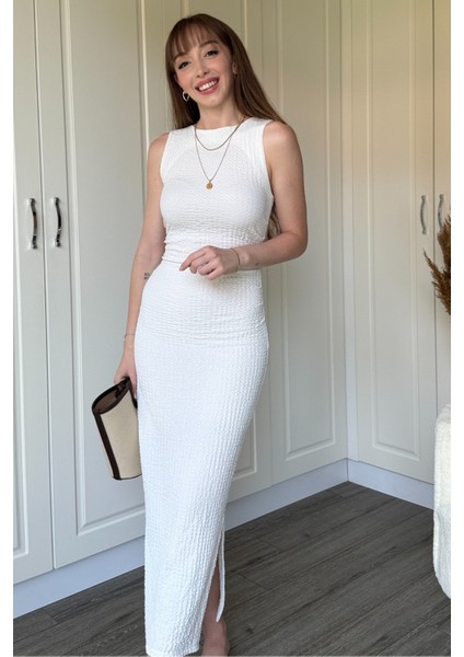 Gofre Kumaş Beyaz Midi Elbise