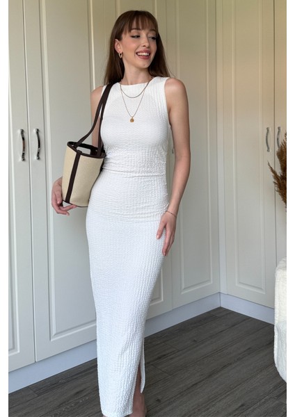 Gofre Kumaş Beyaz Midi Elbise