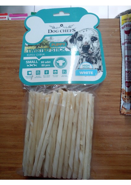 Yetişkin Çok Küçük Irk Köpekler Için 4 Kg'a Kadar Kümes Hayvanlı Kuru Mama 1.5 kg+ 5 ADET AĞIZ VE DİŞ TEMİZLEYİCİ KÖPEK ÖDÜL STİCKS fırsatları