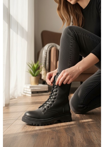 Zarif Siyah Fermuarlı& Bağcıklı Kauçuk Taban Kadın Yarım Bot indirimleri