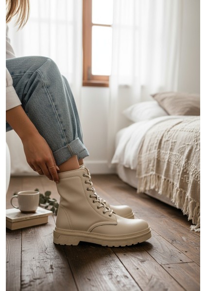 Zarif Bej Fermuarlı & Bağcıklı Kauçuk Taban Kadın Bot modelleri