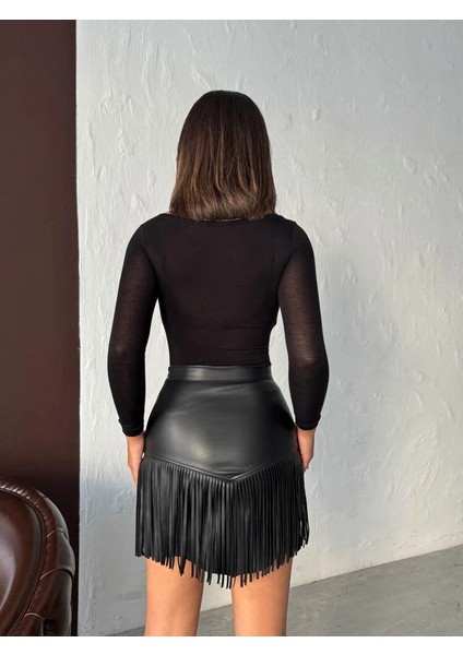 Kadın Püsküllü Mini Etek Zımbalı Deri Görünümlü Kısa Saçaklı Etek Siyah modelleri