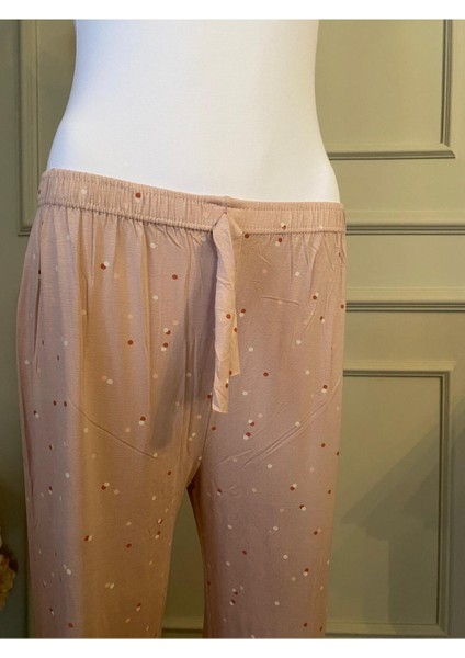 Yumuşak Dokulu, Pamuklu, Rahat Kalıp ve Şık Desenli Kadın Pijama Altı. Gün Boyu Konfor Sağlar fırsatları