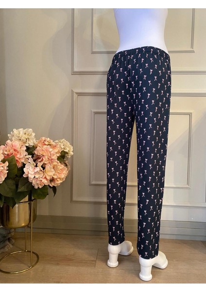 Yumuşak Dokulu, Pamuklu, Rahat Kalıp ve Şık Desenli Kadın Pijama Altı. Gün Boyu Konfor Sağlar fırsatları