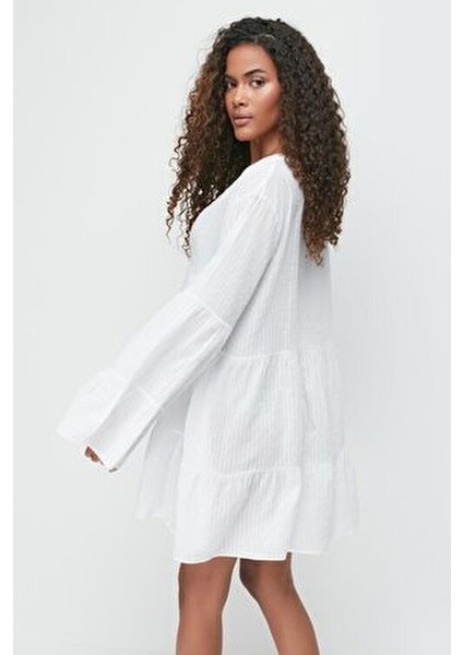 Beyaz Elbise Pareo Kadınlar İçin Şık Yazlık Tasarım Rahat Kullanım fırsatları