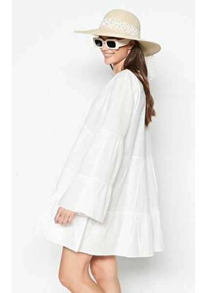 Beyaz Elbise Pareo Kadınlar İçin Şık Yazlık Tasarım Rahat Kullanım