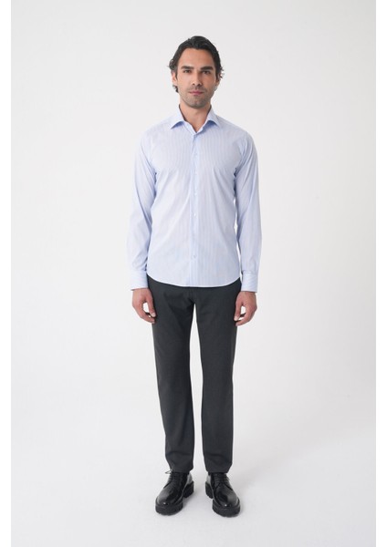 Açık Mavi Uzun Kol Klasik D Yaka Cepsiz Erkek Gömlek GMKLS250045_D33 modelleri