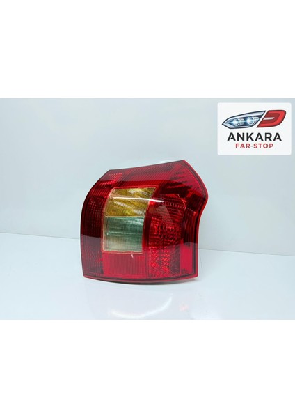 Toyota Corolla 2001 - 2003 Hatchback Stop Lambası Sağ (Hatchback)