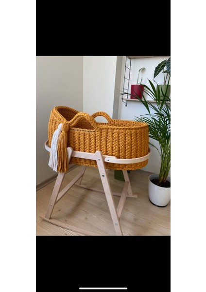 Anne Yanı Sallanır Beşik – El Örgüsü Penye Puset + Ahşap Standt fiyatları