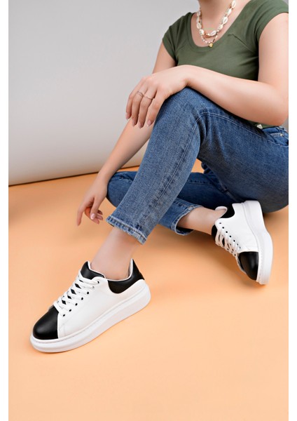 LC109 Beyaz Siyah Cilt Beyaz Taban Kadın Sneaker modelleri