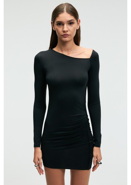 Lukkıd Kadın Esnek Kumaşlı Asimetrik Yakalı Slim Fit Siyah Elbise fiyatları