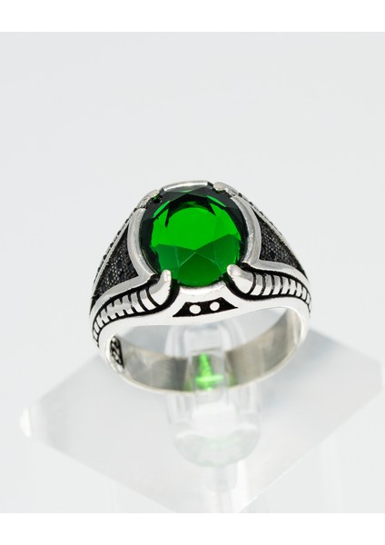 Modern Kesim Yeşil Zümrüt Taşlı 925 Ayar Gümüş Erkek Yüzük – Güç ve Zarafetin Simgesi fiyatları