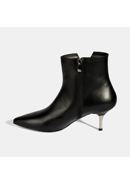 Kadın Siyah Ince Topuklu Sivri Burunlu Deri Bot modelleri
