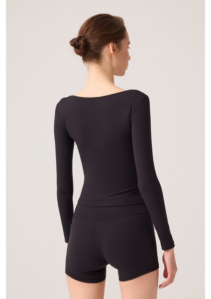 x Ece Siyah Uzun Kollu U Yaka Spor Bluz Scoop Neck Top modelleri