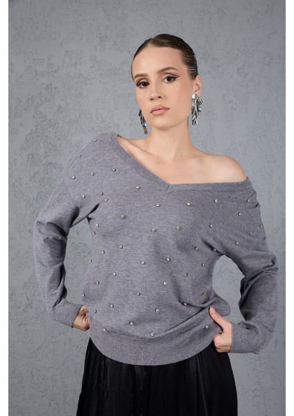 Kadın Gri Önü Taş Detaylı V Yaka Triko Bluz modelleri