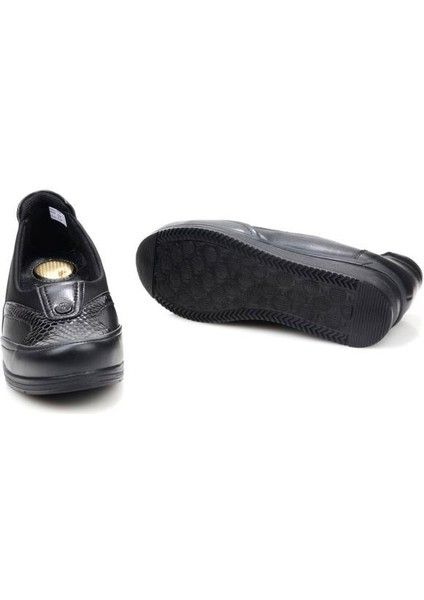 Edik 519 Ortopedik Kadın Günlük Ayakkabı fırsatları