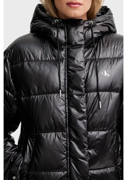 Kapitoneli Loose Fit Kapüşonlu Parlak Şişme Mont LV047D505GUB1 Bayan Mont LV047D505G Ub1 fırsatları