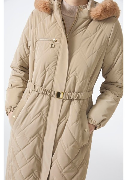Kürk Detaylı Kapüşonlu Uzun Şişme Mont 12765