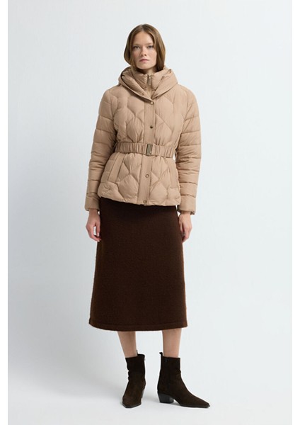 Kemerli Kısa Şişme Mont Camel 15245278000 fırsatları