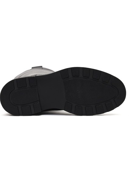 Kadın Siyah Kalın Tabanlı Deri Çizme 25WFD1893FT